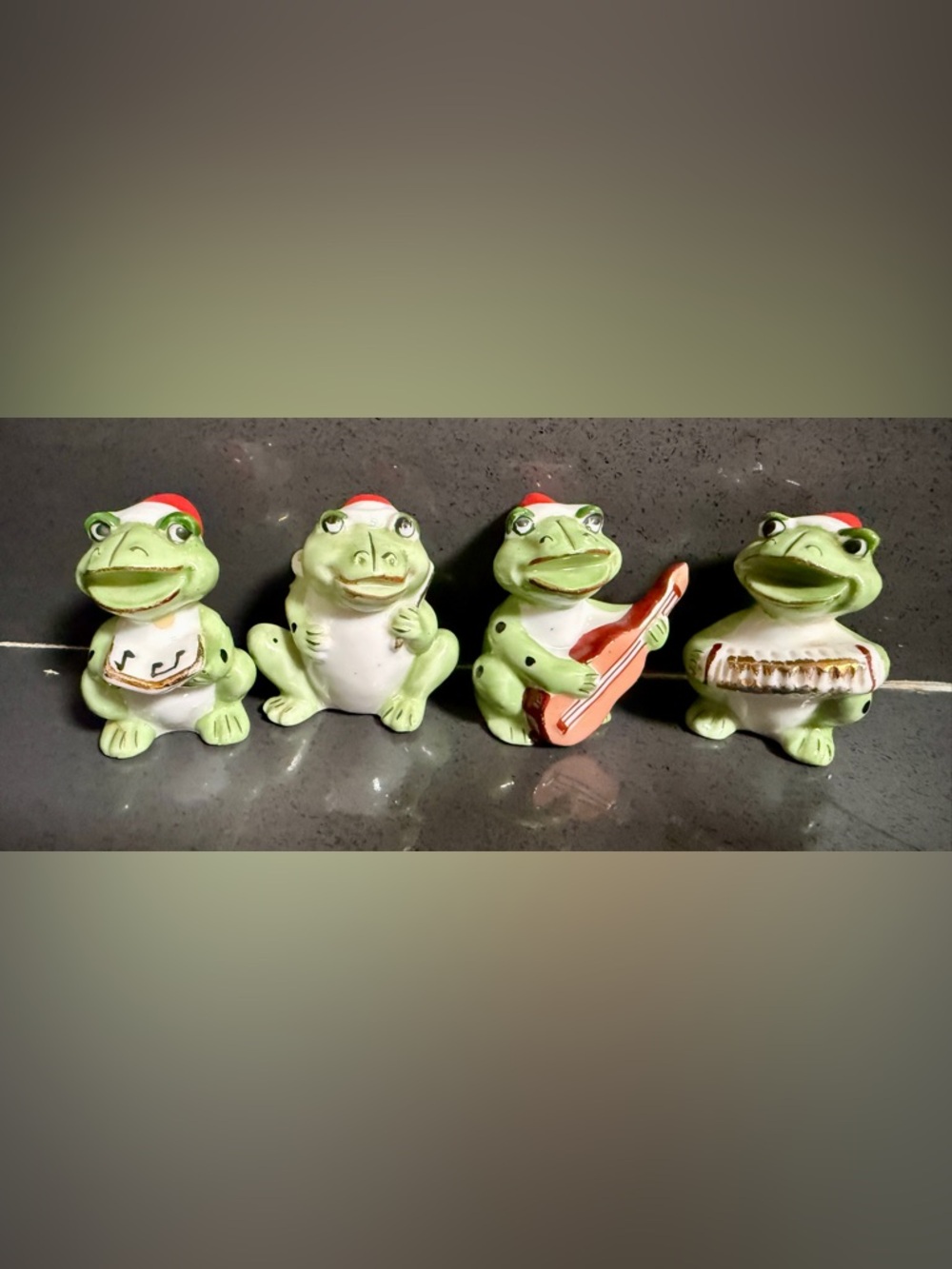 Lot Of 4 VTG Taiwan Hand-Painted Green Porcelain Christmas Frog Band Figurines